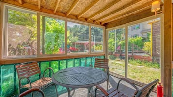 Basic Room, 1 Bedroom (Room 203 (Duplex / Group / BBQ)) | 1 bedroom, free WiFi