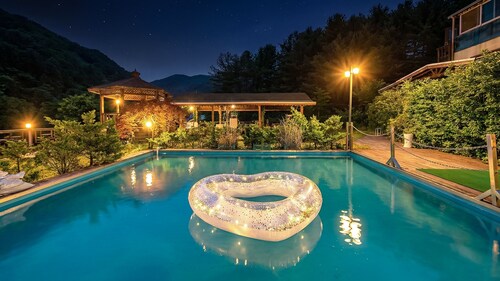 Gapyeong Swimteo Pet Pension