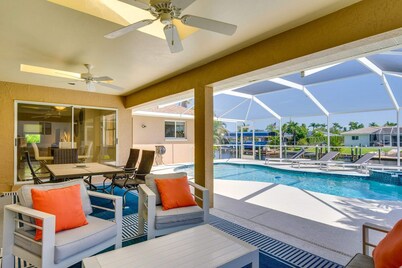 Holly's HomeAway-Private Pool, Kayaks & Canal Adventures