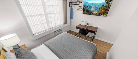 Desk, iron/ironing board, WiFi, bed sheets