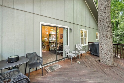 Less than 2 miles to Death Valley!