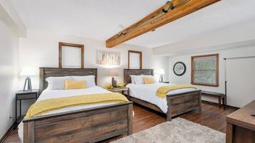 4 slaapkamers, een strijkplank/strijkijzer, gratis wifi, beddengoed