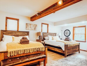 4 bedrooms, iron/ironing board, free WiFi, bed sheets