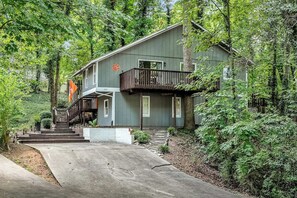 Exterior - Gameday Getaway! - Less than 2 miles from Death Valley! (Clemson)