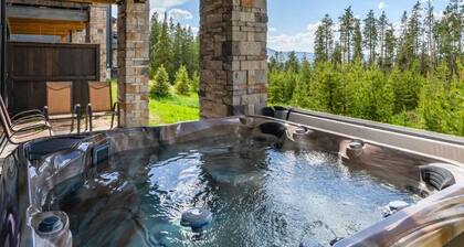 Skyview | Spacious • Trail Access & Hot Tub • Cozy