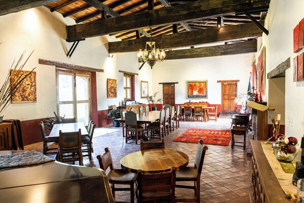 Restaurant - Hacienda de la Luz (San Felipe del Progreso)