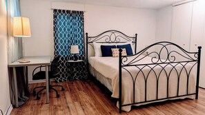 3 chambres, fer et planche à repasser, Wi-Fi, draps fournis