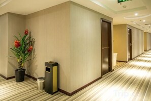 Unclassified image, 5 of 12, button - Yuanke Hotel (Chibi)