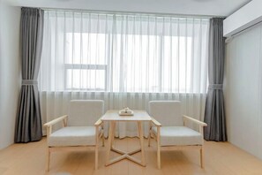 Room - Yiren Hotel (Tongliao Railway Station People's Park) (Tongliao)