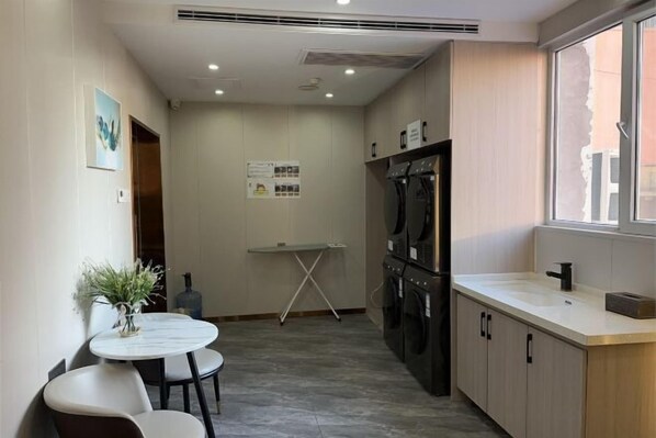 รูปภาพที่ไม่ได้จัดประเภท, 1 จาก 35, ปุ่ม