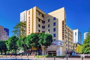 Exterior - Vienna International Hotel (Fuzhou Wusi Road Store) (Fuzhou)