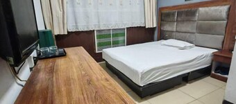 Yuanping Xinya Hotel