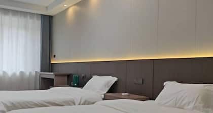 Yuanping Xinya Hotel