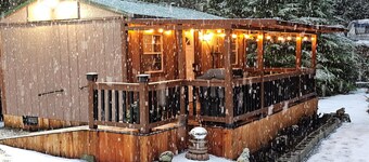 Guest/Tiny House for 2 in Granite Falls,WA with A/C, WiFi, and lots of amenities