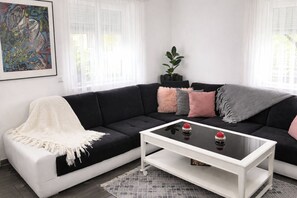 TV, lareira