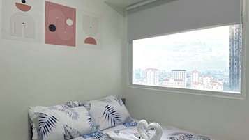 1 bedroom, free WiFi, bed sheets