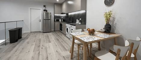 Fridge, microwave
