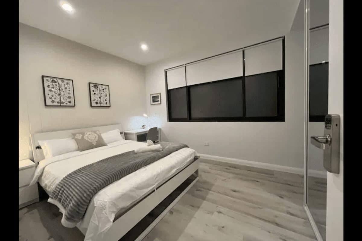 Standard Single Room, 1 Queen Bed, Non Smoking | Free WiFi