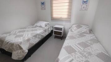 2 室のベッドルーム、WiFi、ベッドシーツ