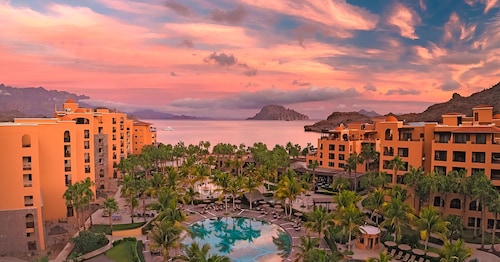 Luxury 1BR Suite With TPC Golf Course Access and Amazing Views!