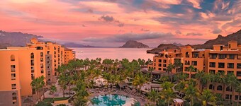 Luxury 1BR Suite With TPC Golf Course Access and Amazing Views!