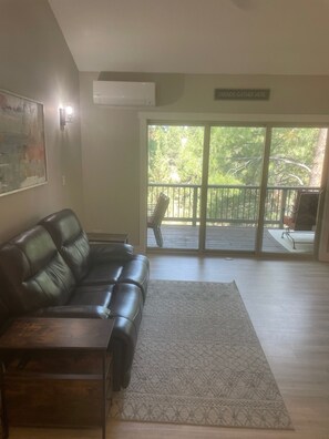 TV connectée, cheminée