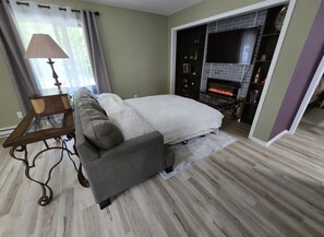 1 bedroom, desk, iron/ironing board, free WiFi
