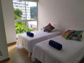 2 slaapkamers, een strijkplank/strijkijzer, wifi, beddengoed