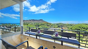 Outdoor dining - ☮Ocean View, Spacious Studio in Waikiki w/ Pool & Lanai WAIKIKI GRAND HOTEL® 612 (Honolulu)