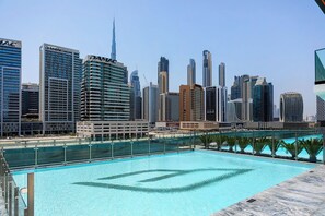 Outdoor pool - Binghatti Canal 1BR with view on Marina (Dubai)