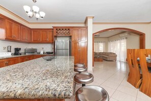 Private kitchen - Twin Villas Perfect for Group Trips (Sosúa)