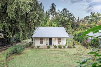 Myrtle Creek Cottage