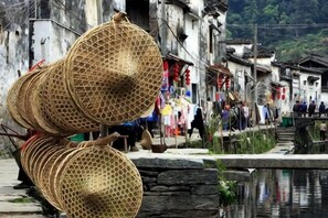Unclassified image, 2 of 27, button - Qingyuan Renjia Inn (Wuyuan)