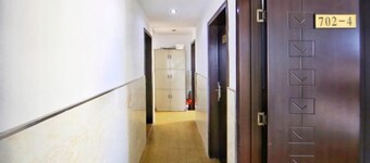 Wolong Pavilion Hotel