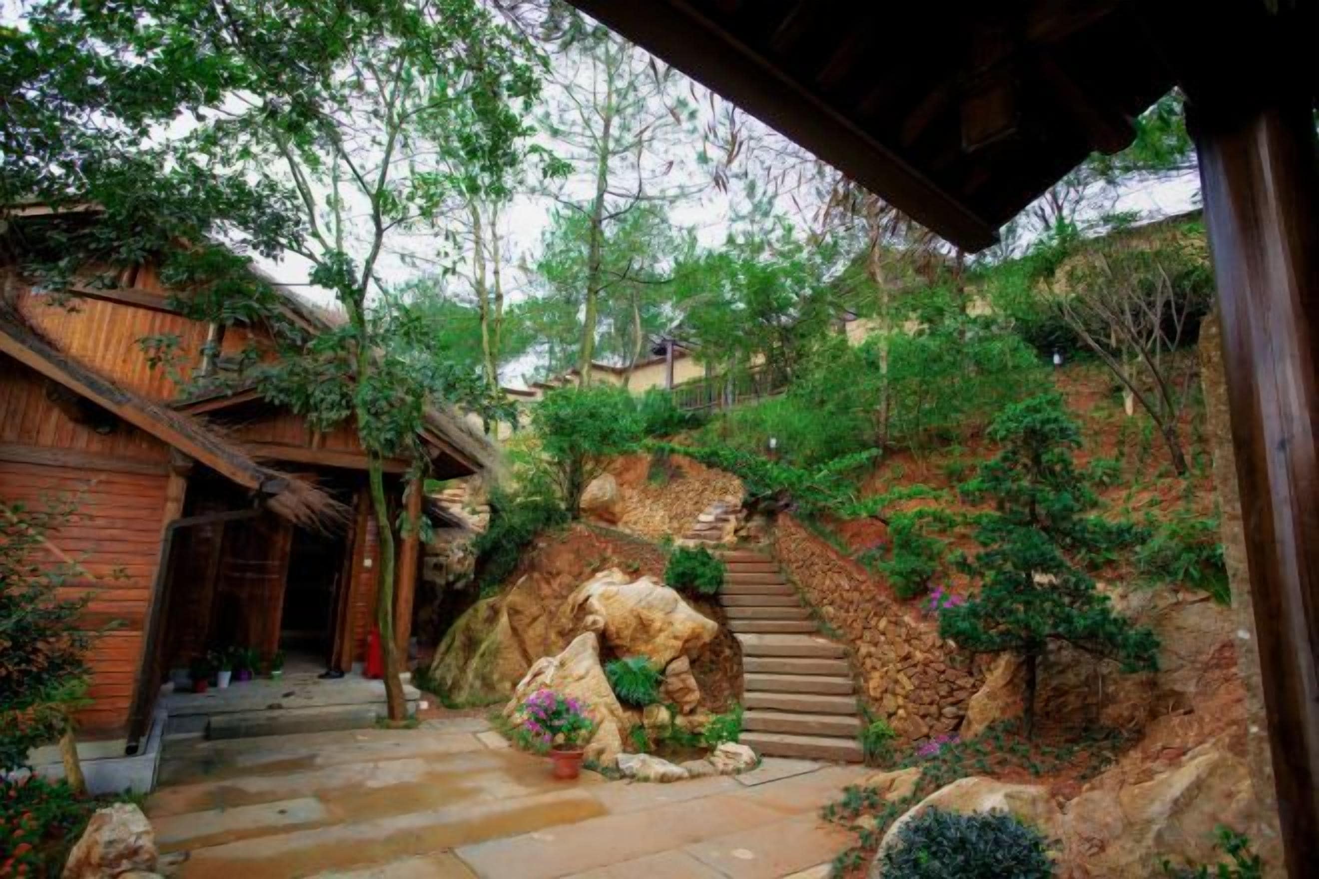 Khuôn viên nơi lưu trú