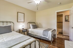3 Schlafzimmer, Bügeleisen/Bügelbrett, kostenloses WLAN, Bettwäsche