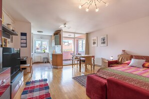 พื้นที่ทำงานแบบใช้แล็ปท็อป, Wi-Fi ฟรี, ผ้าปูที่นอน