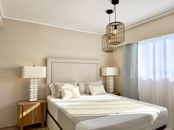 3 bedrooms, iron/ironing board, bed sheets