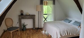 4 bedrooms, WiFi, bed sheets - Maison de Campagne, à 2 min de Beuvron en Auge ou le Sommeil est Réparateur!!! (Gerrots)