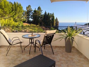 Property grounds - Studio with Sea views and Large Terrace with sun bed (Ulcinj)