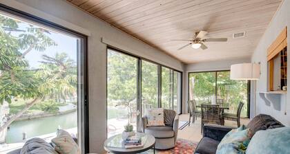Endless Summer Retreat: Dog-Friendly 3BR Canal Front Oasis, Dockage & Easy Atlantic/Gulf Access