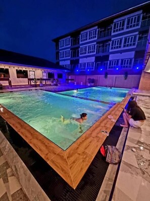 7 outdoor pools - Grand Parazo Hotel Suvarnbhumi Airport (Bang Sao Thong)