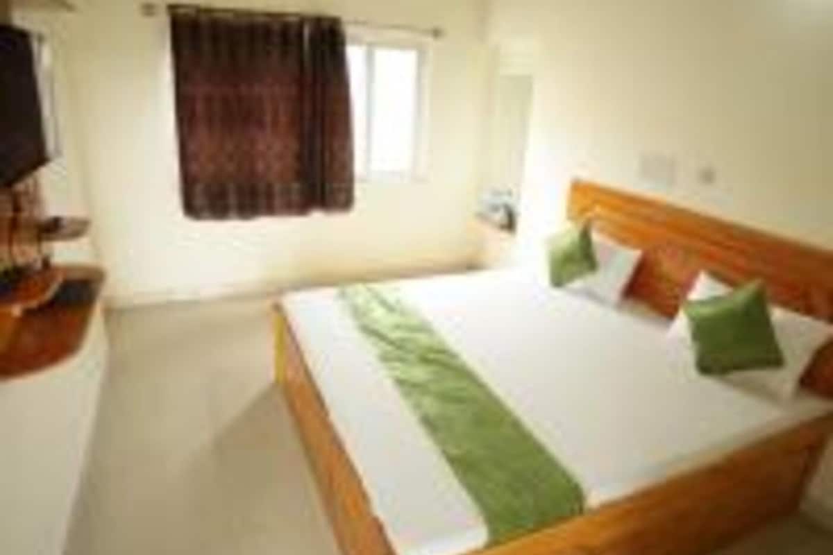 Classic Double Room | Hypo-allergenic bedding, free WiFi, bed sheets