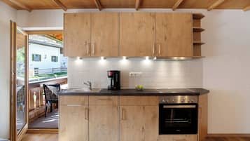 Kühlschrank, Ofen, Herdplatte, Geschirrspüler