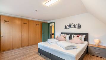 2 quartos, Wi-Fi de cortesia, roupa de cama