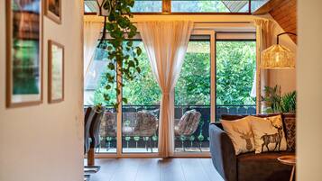 Fernseher, Kamin