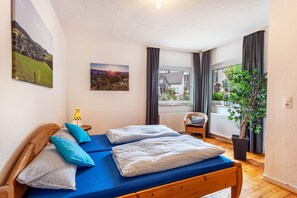 1 bedroom, free WiFi, bed sheets