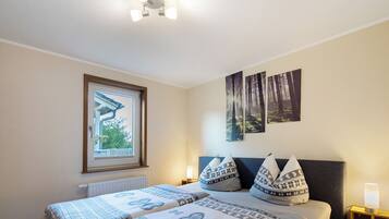 2 bedrooms, free WiFi, bed sheets