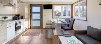 Ferienhaus 'Ferienhaus Rot' mit privater Terrasse, privatem Garten und Wi-Fi