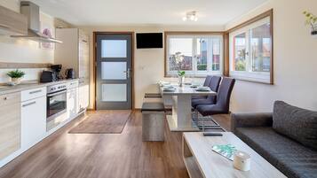 Réfrigérateur, four, plaque de cuisson, cafetière/bouilloire